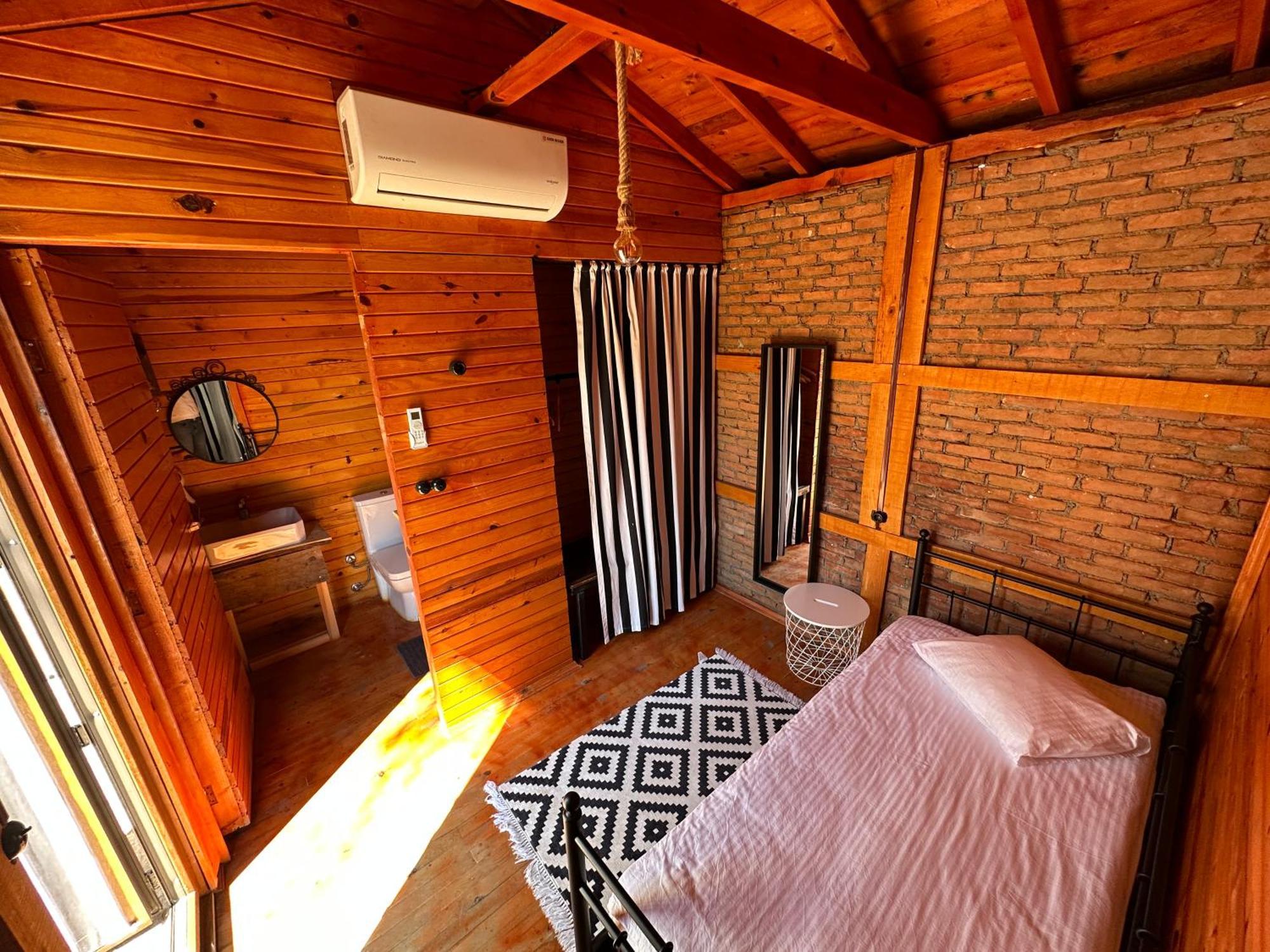 Otantik Tas Ev Bed & Breakfast Даламан Екстериор снимка